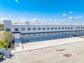 20351 Sheridan St, Fort Lauderdale, FL à louer Photo du bâtiment- Image 2 de 4