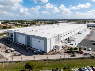 Plus de détails pour 10900 NW 128th Street, Medley, FL - Industriel à louer