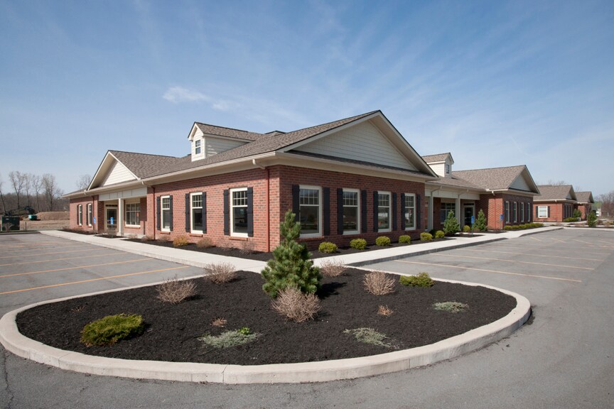 6535 Anthony Drive, Victor, NY à louer - Photo du bâtiment - Image 3 de 9