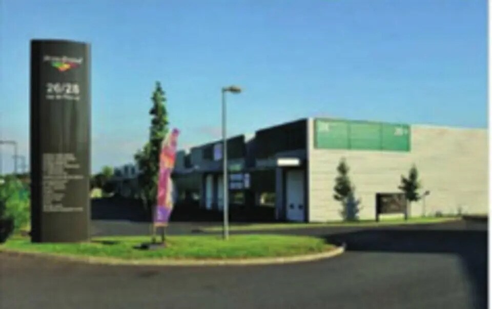 Office in Saint-Brice-sous-Forêt for lease Building Photo- Image 1 of 5