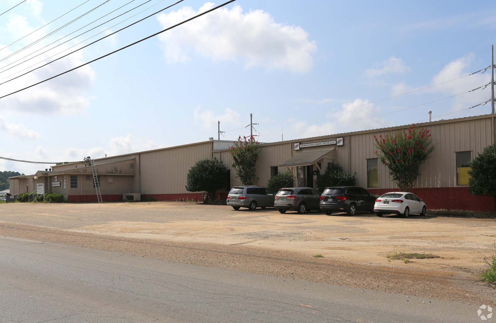 215 Williamson Ave, Opelika, AL for lease Building Photo- Image 1 of 6