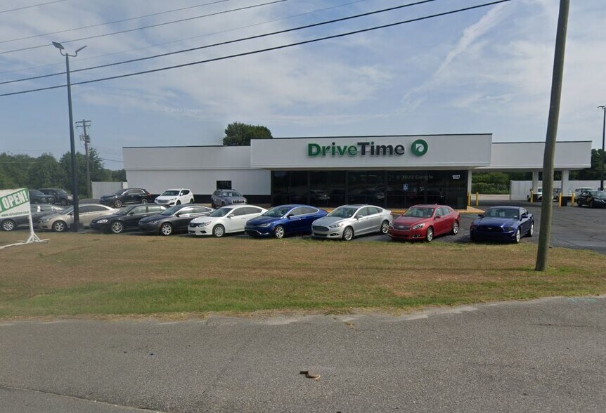 1007 E Oglethorpe Blvd, Albany, GA à louer - Photo du bâtiment - Image 2 de 4