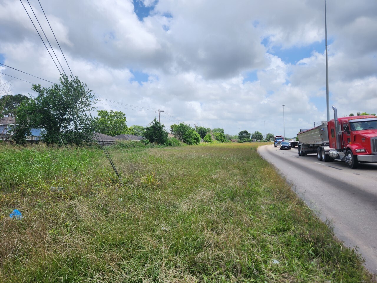 0 S Sam Houston Pky W, Houston, TX à vendre Photo du bâtiment- Image 1 de 2