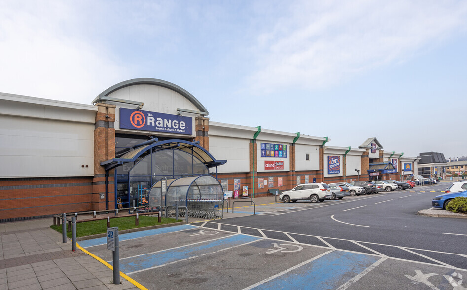 Meadowhall Retail Park, Sheffield à vendre - Photo principale - Image 1 de 1