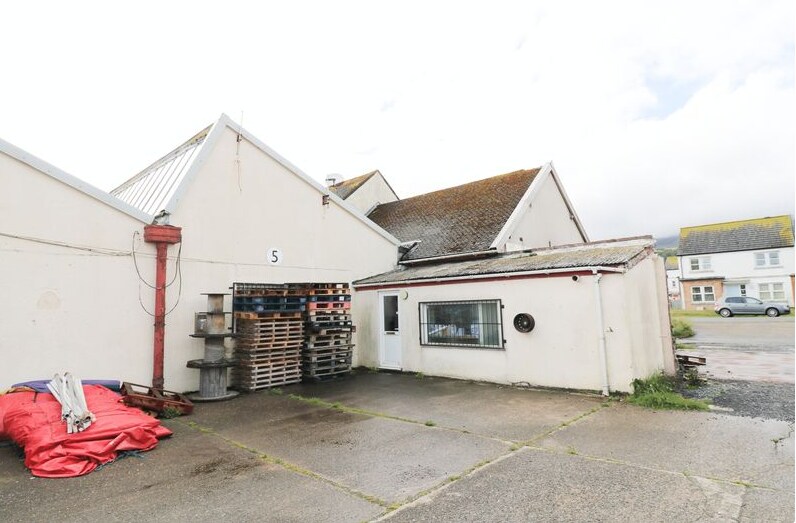 Gladstone Park, Ramsey à vendre - Photo du bâtiment - Image 2 de 4