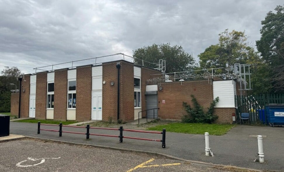 Elizabeth Rd, Brentwood for lease - Building Photo - Image 1 of 1