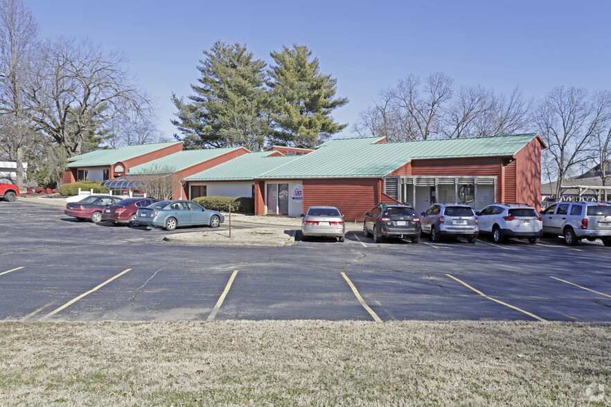 1102-1108 Poplar Pl, Rogers, AR for lease - Building Photo - Image 1 of 32