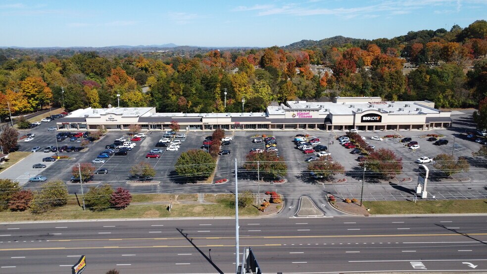 4500 Chapman Hwy, Knoxville, TN à louer - Photo principale - Image 1 de 12