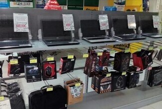 Plus de détails pour Commerce de détail à vendre