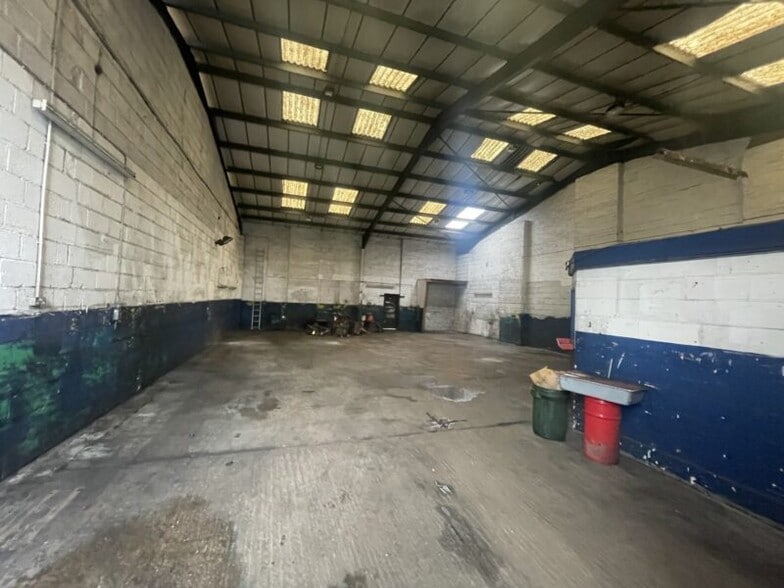 Alphin Brook Rd, Exeter for lease - Interior Photo - Image 2 of 2