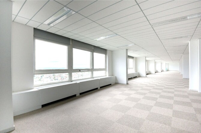 Bureau dans Courbevoie à louer Photo intérieure- Image 1 de 9