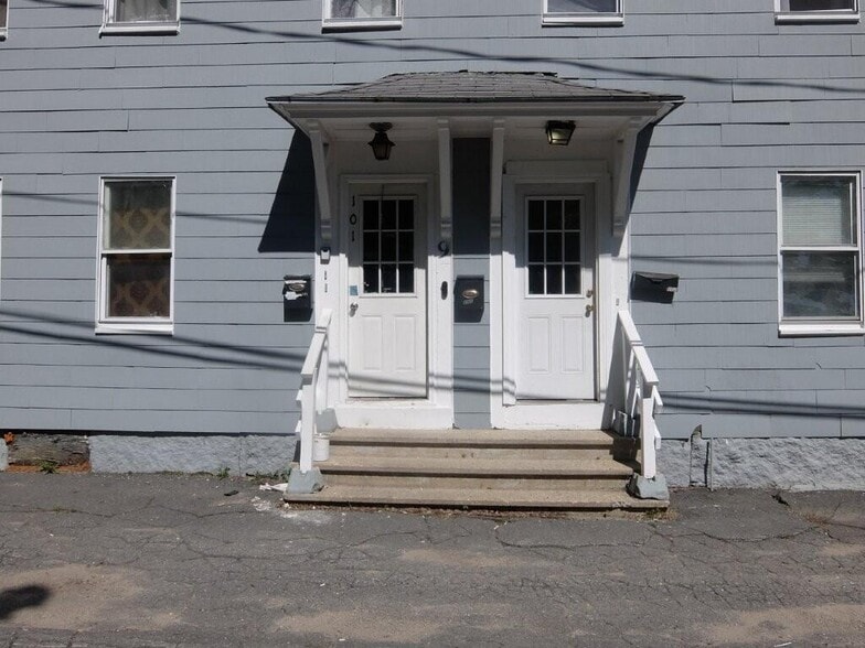 9 Hazel St, Biddeford, ME for sale - Building Photo - Image 2 of 2