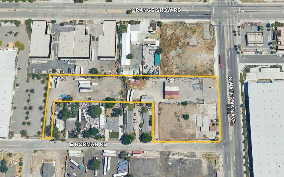 9501-9503 & 1105 S. Waterman Ave portefeuille de 2 propriétés à vendre sur LoopNet.ca Photo du bâtiment- Image 1 de 5