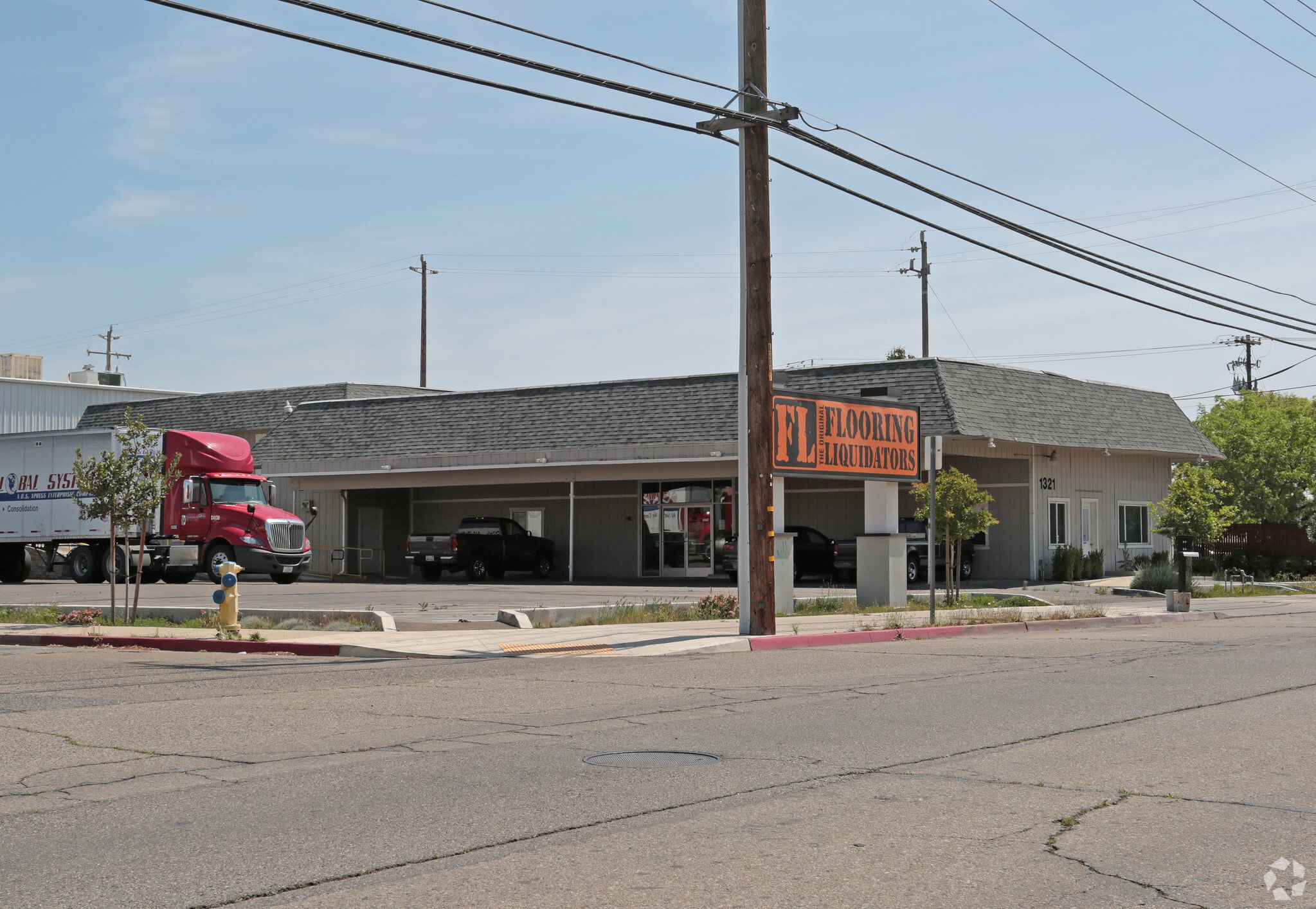 1321 Railroad Ave, Clovis, CA for lease Primary Photo- Image 1 of 22