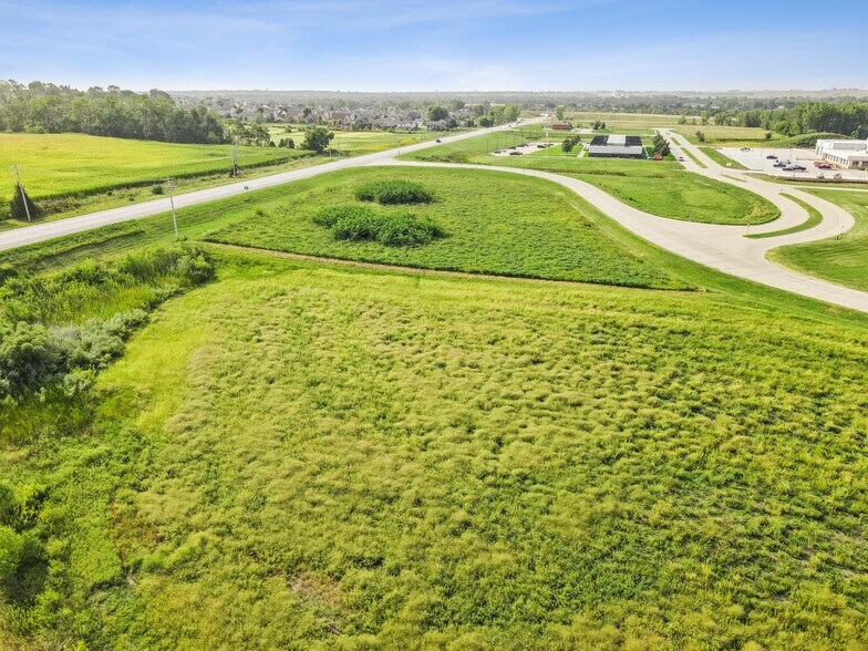 2300 Broadway St, Granger, IA à vendre - Photo du bâtiment - Image 2 de 11