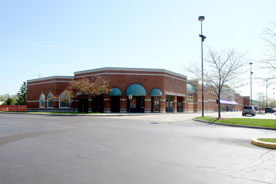 3902-3958 E 82nd St, Indianapolis, IN for sale - Primary Photo - Image 1 of 1