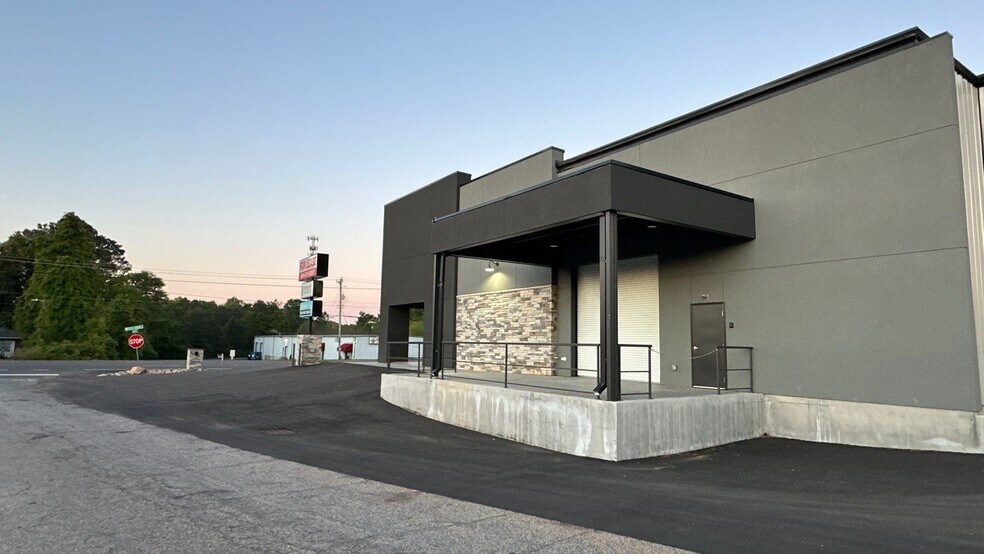9108 Warren H Abernathy Hwy, Spartanburg, SC à louer - Photo du bâtiment - Image 3 de 17