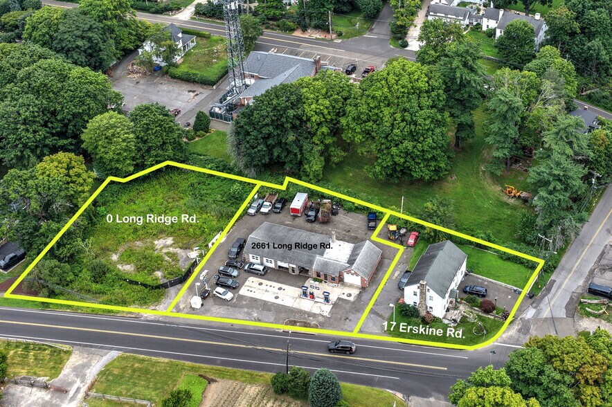 Three-Parcel Investment & Redevelopment portefeuille de 3 propriétés à vendre sur LoopNet.ca - Photo du bâtiment - Image 2 de 7