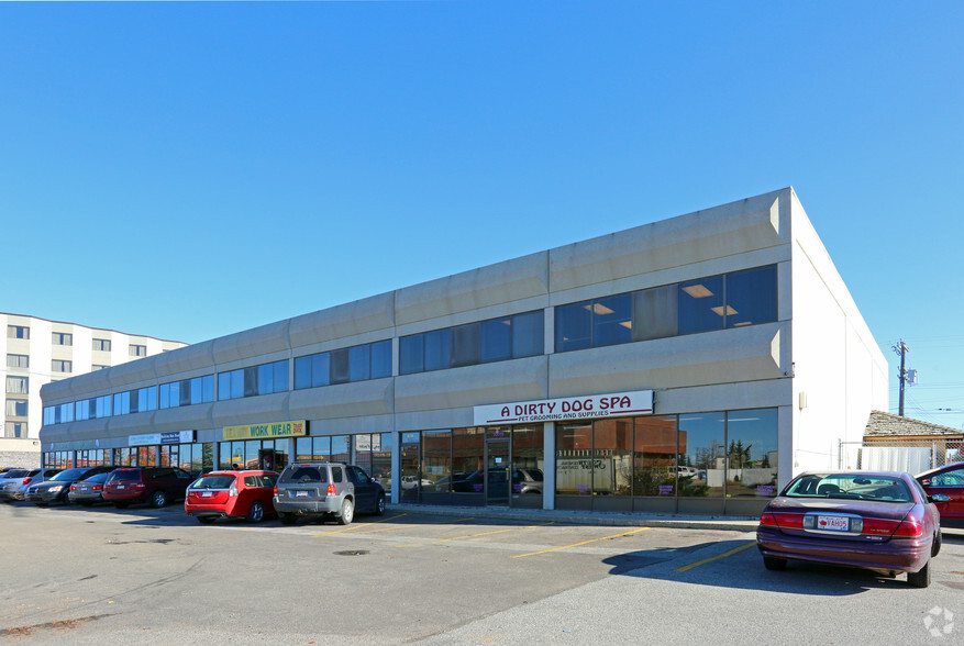 10019-10031 167 St NW, Edmonton, AB for lease - Primary Photo - Image 1 of 3