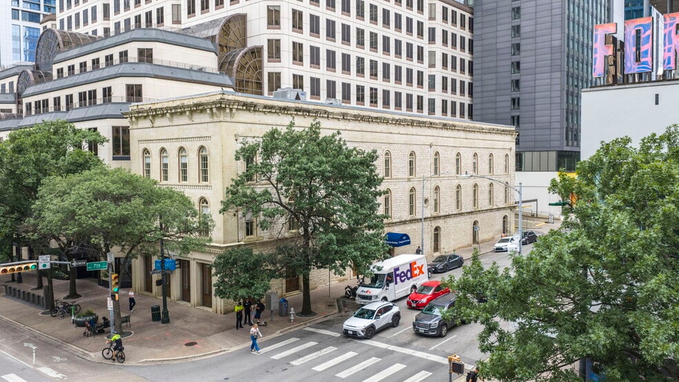 620 Congress Ave, Austin, TX for lease - Building Photo - Image 1 of 27