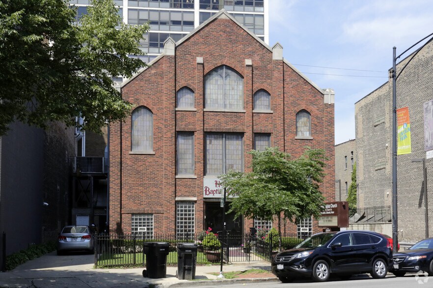 1754 N Clark St, Chicago, IL à vendre - Photo du bâtiment - Image 2 de 9