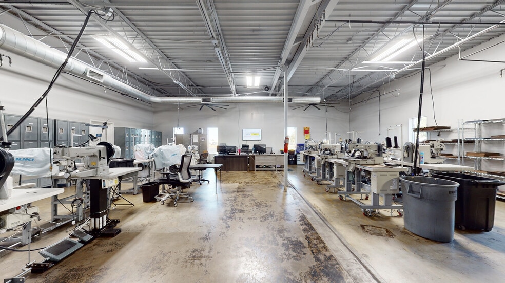 1003 N Earl Rudder Fwy, Bryan, TX for sale - Interior Photo - Image 2 of 12