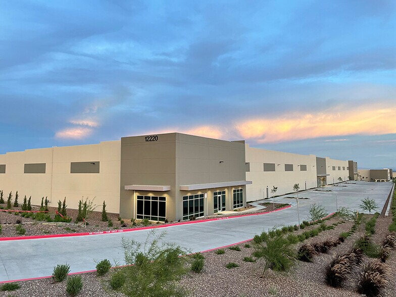 12455 Mercantile Ave, El Paso, TX à louer - Photo du bâtiment - Image 1 de 12
