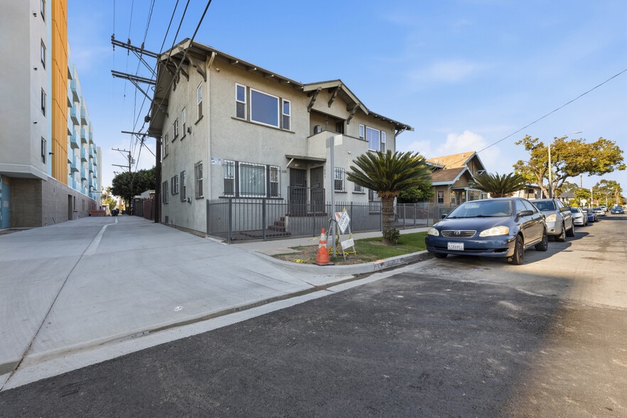 325 E 14th St, Long Beach, CA for sale - Building Photo - Image 2 of 21