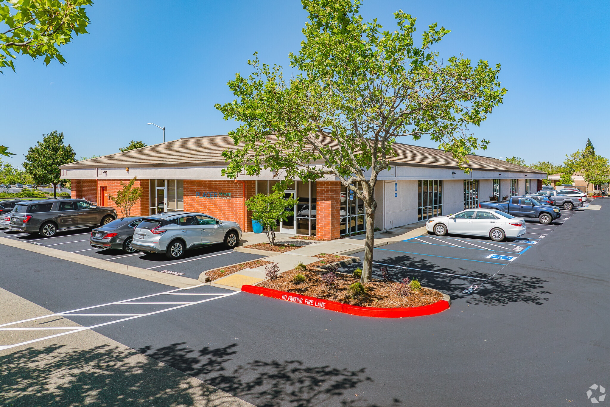 6960 Destiny Dr, Rocklin, CA à louer Photo principale- Image 1 de 7