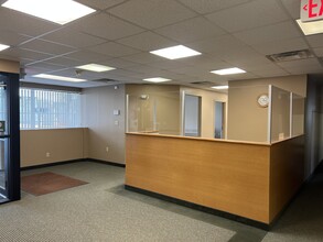 397 E Central St, Franklin, MA à louer Photo intérieure- Image 1 de 7