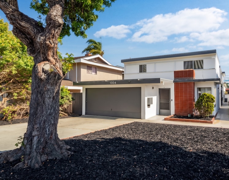 1304 Amethyst St, Redondo Beach, CA à vendre - Photo du bâtiment - Image 1 de 6