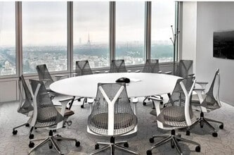 1 Place Des Saisons, Courbevoie à louer Photo intérieure- Image 2 de 3