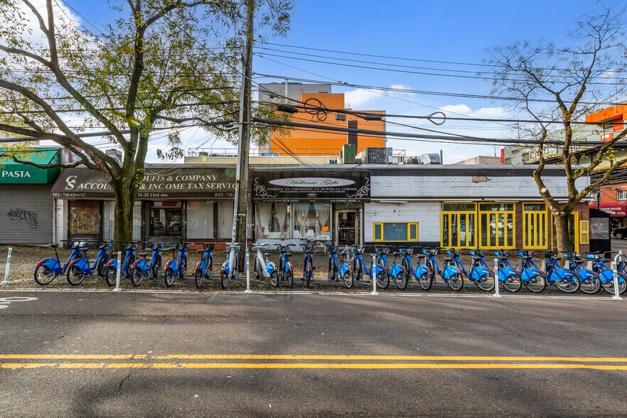 23-01-23-07 31st St, Astoria, NY à louer - Photo du bâtiment - Image 2 de 10