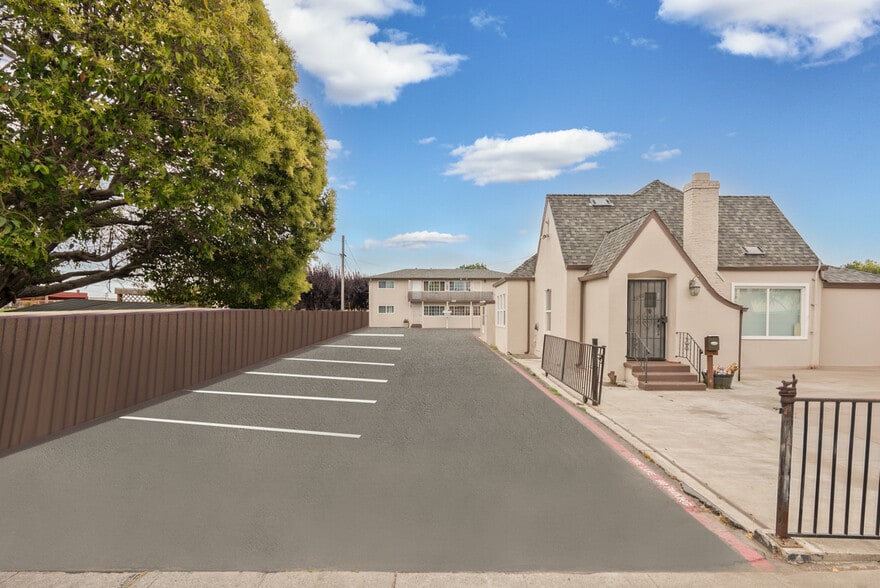 2090 Marina Blvd, San Leandro, CA for sale - Building Photo - Image 3 of 29