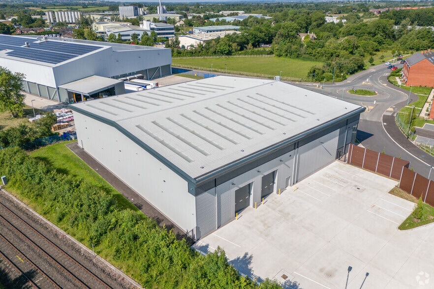 163 Great Oldbury Dr, Stonehouse for sale - Aerial - Image 3 of 3