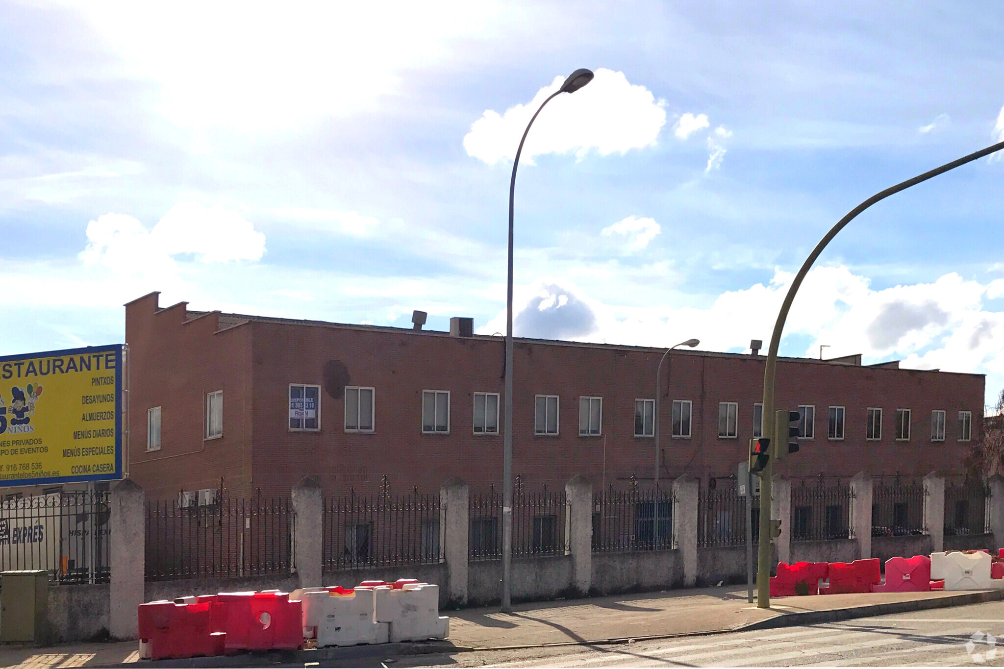 Industriel dans San Fernando De Henares, MAD à vendre Photo du b timent- Image 1 de 3