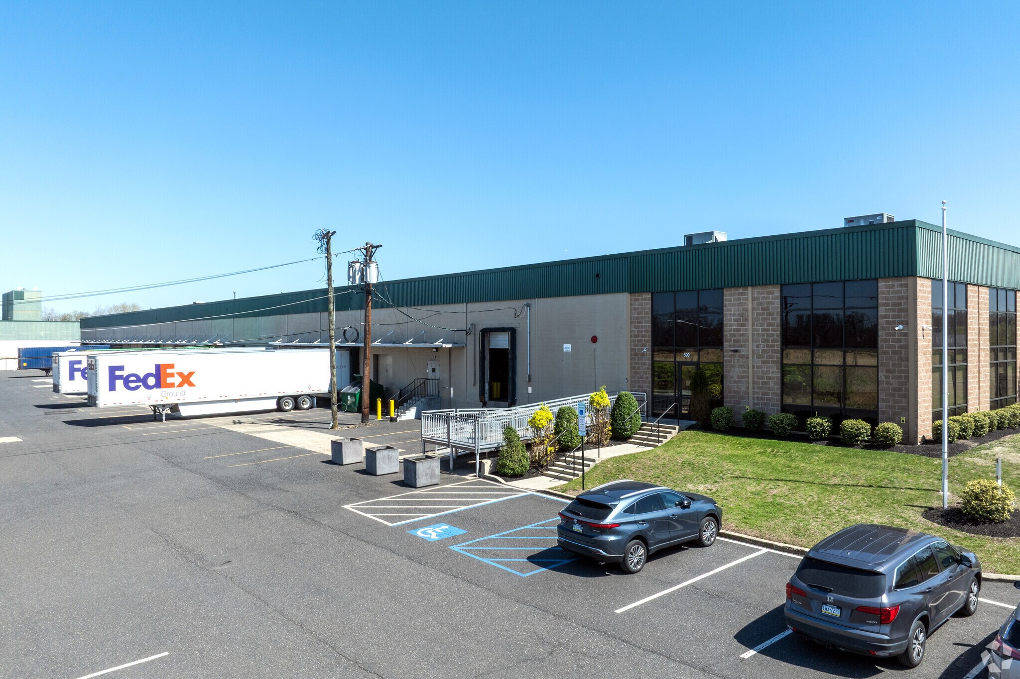 500 Griffith Morgan Rd, Pennsauken, NJ à louer Photo principale- Image 1 de 7