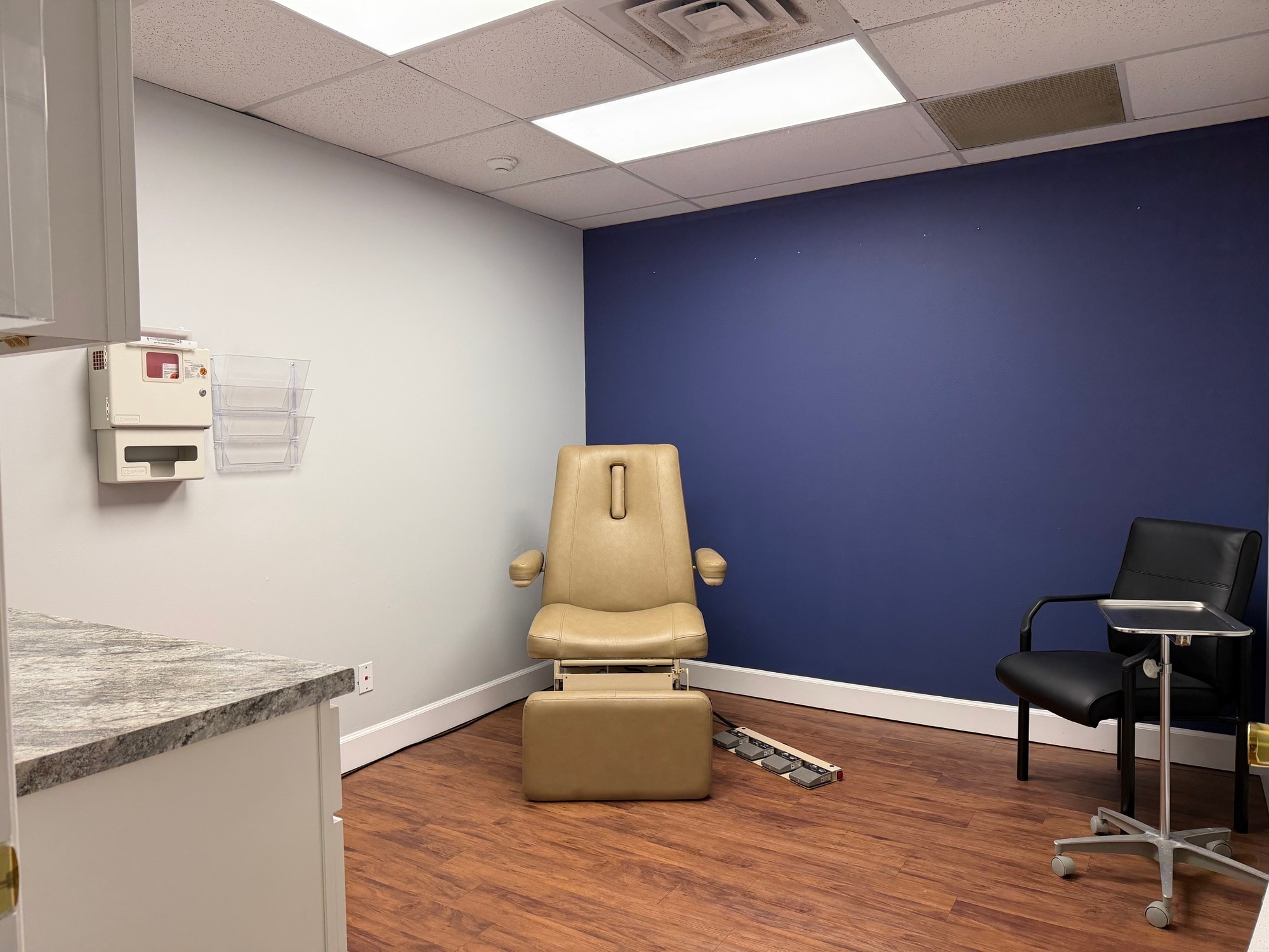 2424 W Manatee Ave, Bradenton, FL for lease Interior Photo- Image 1 of 7