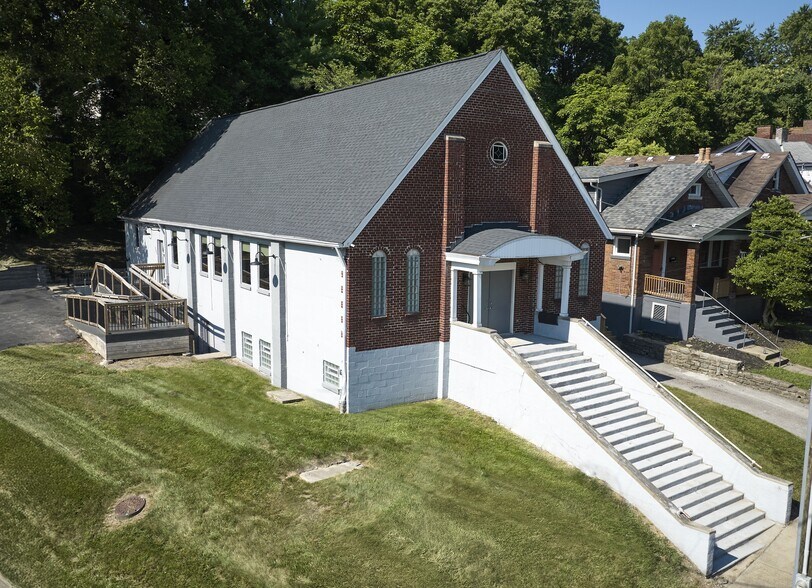 301 Dorchester Ave, Cincinnati, OH à vendre - Photo du bâtiment - Image 1 de 6