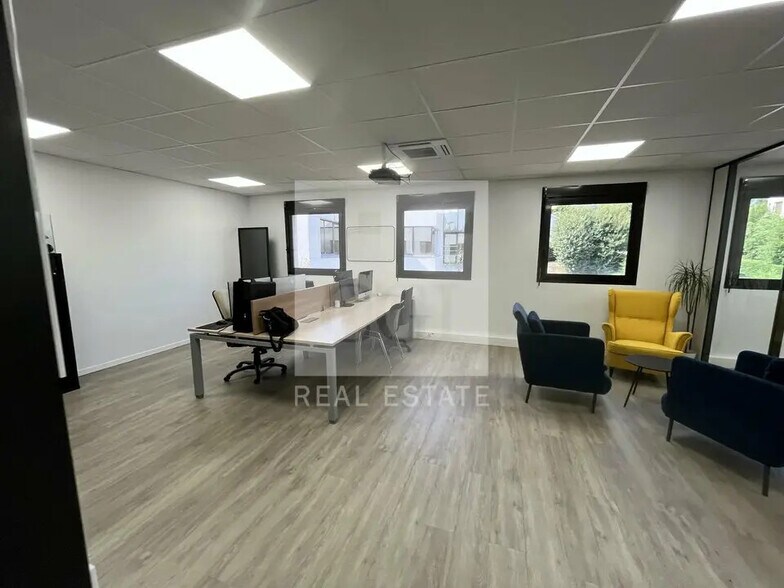 Office in Francheville for sale - Interior Photo - Image 3 of 10
