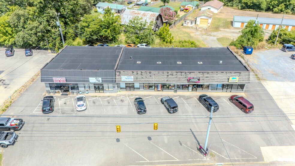 1002 Us-411, Vonore, TN à vendre - Photo du bâtiment - Image 2 de 12