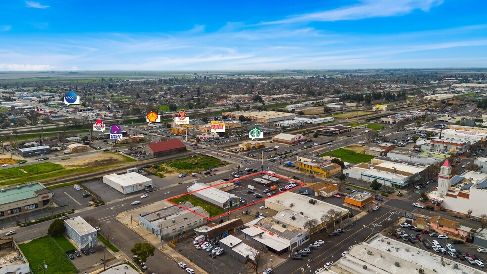 1616 Martin Luther King Jr Way, Merced, CA à vendre - Photo du bâtiment - Image 3 de 28