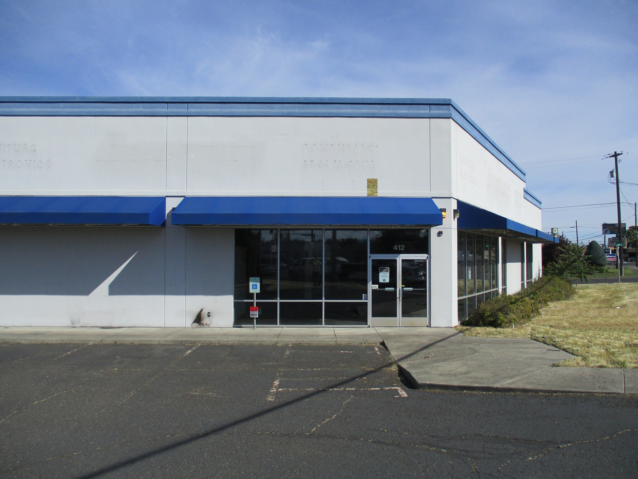 412 S 9th Ave, Walla Walla, WA for lease Building Photo- Image 1 of 15