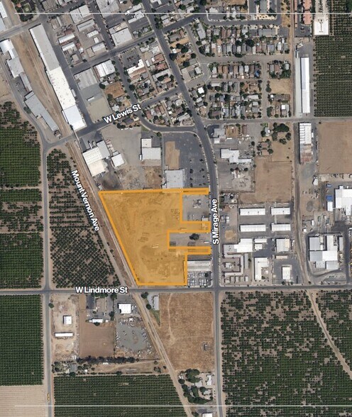 W Lindmore St, Lindsay, CA for sale - Building Photo - Image 1 of 1