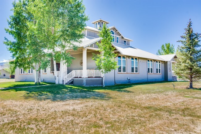 Plus de détails pour 21049 Uncompahgre Rd, Montrose, CO - Services hôteliers à vendre