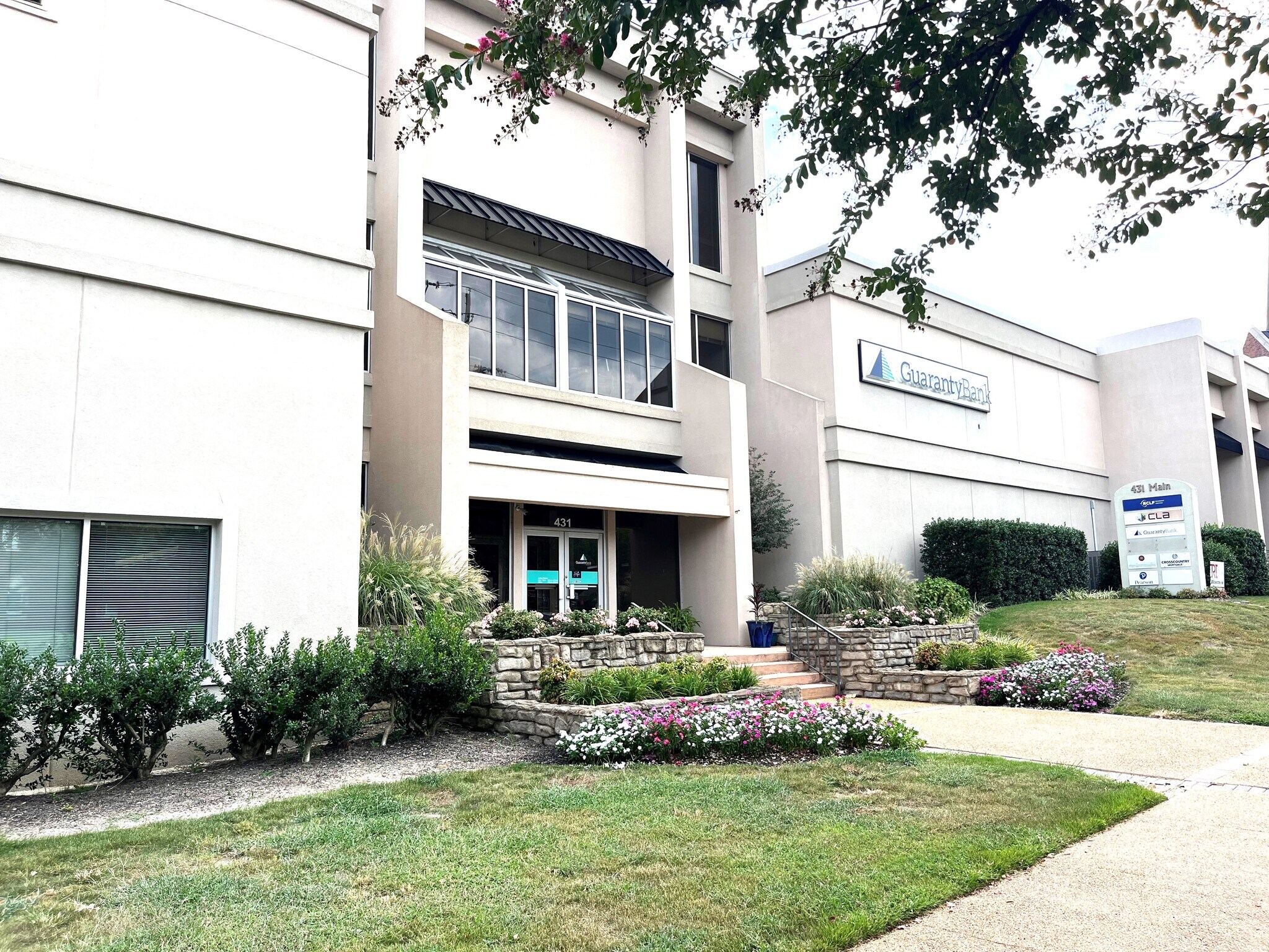 431 W Main St, Tupelo, MS à louer Photo principale- Image 1 de 9