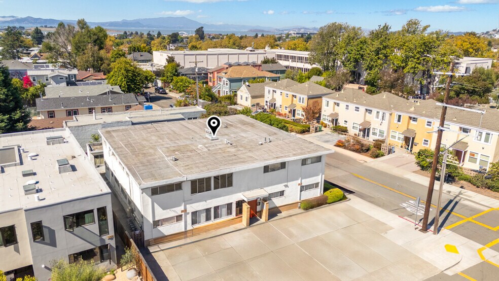 1728 Curtis St, Berkeley, CA à vendre - Photo du bâtiment - Image 3 de 20