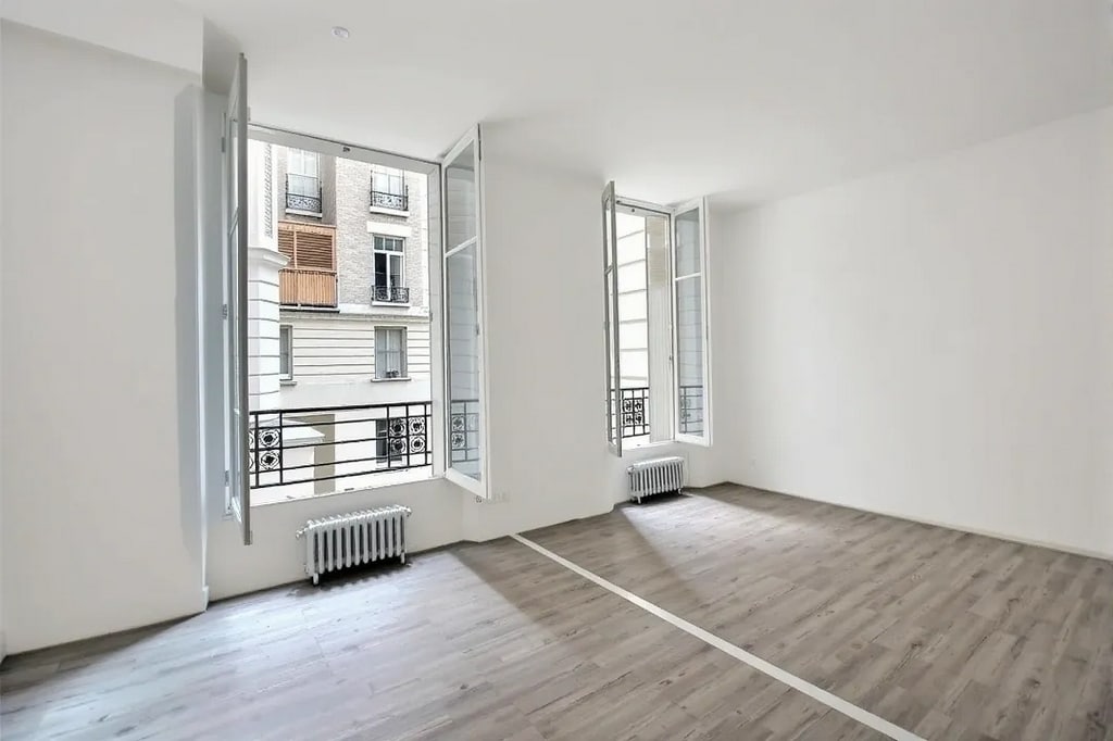 Office in Paris for lease Interior Photo- Image 1 of 9
