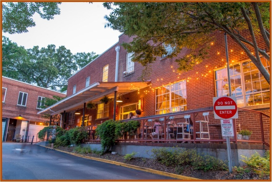 297 Prince Ave, Athens, GA à louer - Photo du bâtiment - Image 1 de 6