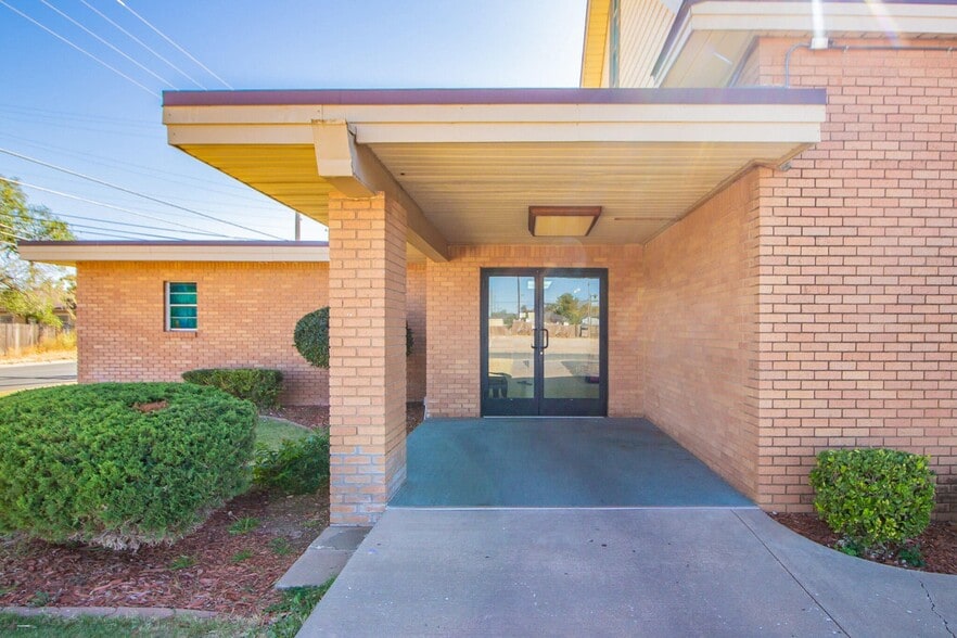 1601 44th St, Lubbock, TX for sale - Building Photo - Image 2 of 54